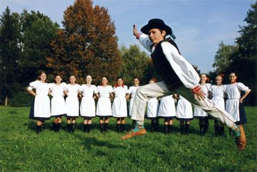 sloviakdancers.jpg